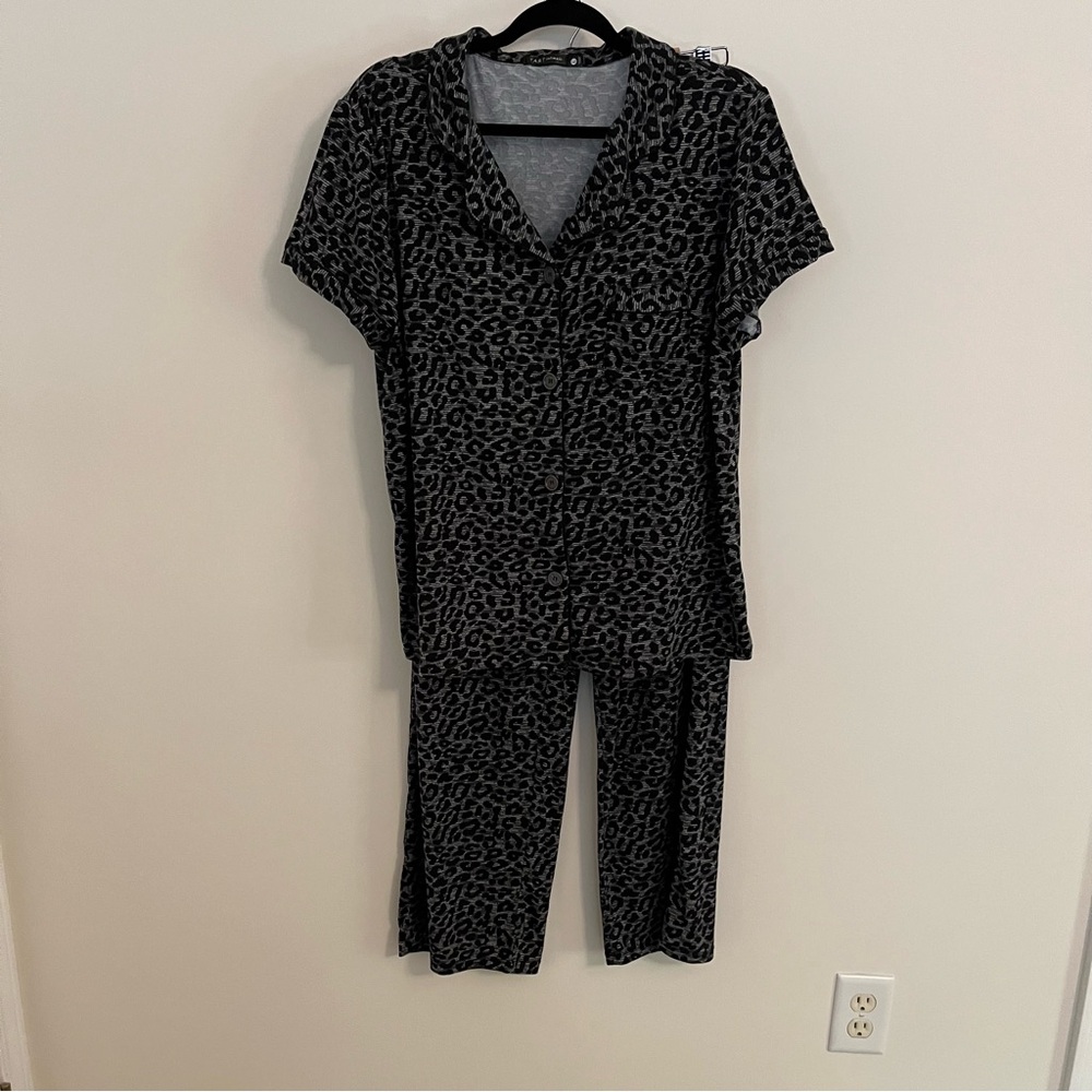 Gray and black leopard print pajama set L